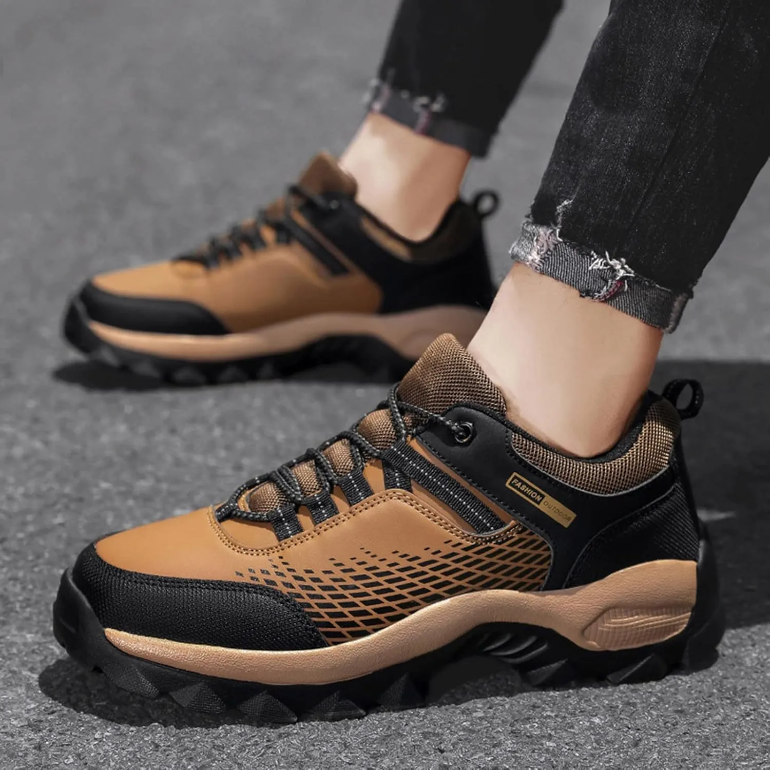 2022 Men's Outdoor Hiking Shoes Light Casual Sports Round Toe Comfortable Fashion Sports Running Shoes Mens Fashion Sneaker