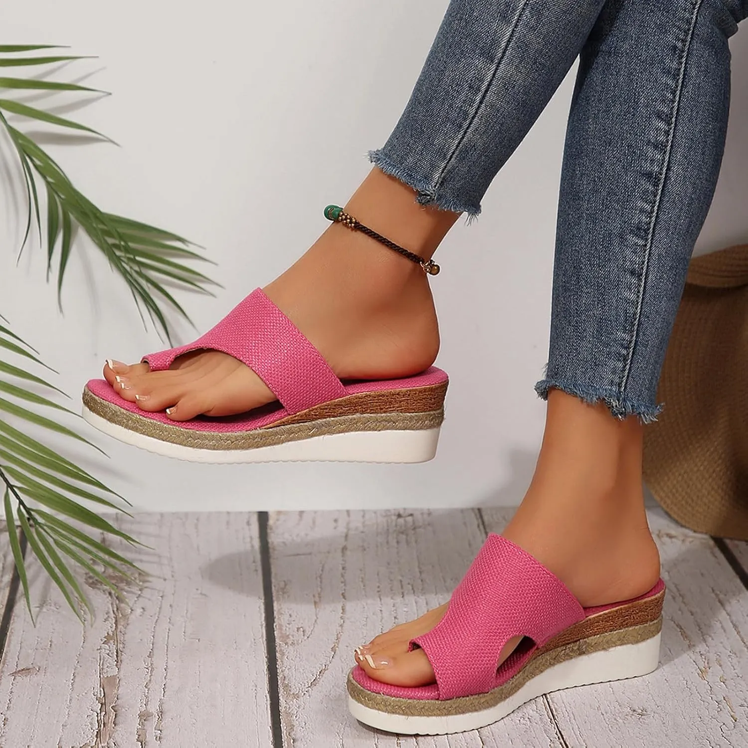 Beach Sandals for Woman Casual Summer Flip Flops Clip Toe Flat Sandal White Platform Hiking Workout Shoes