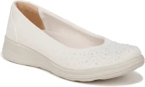 BZees Womens Golden Bright Machine Washable Slip On Loafer White