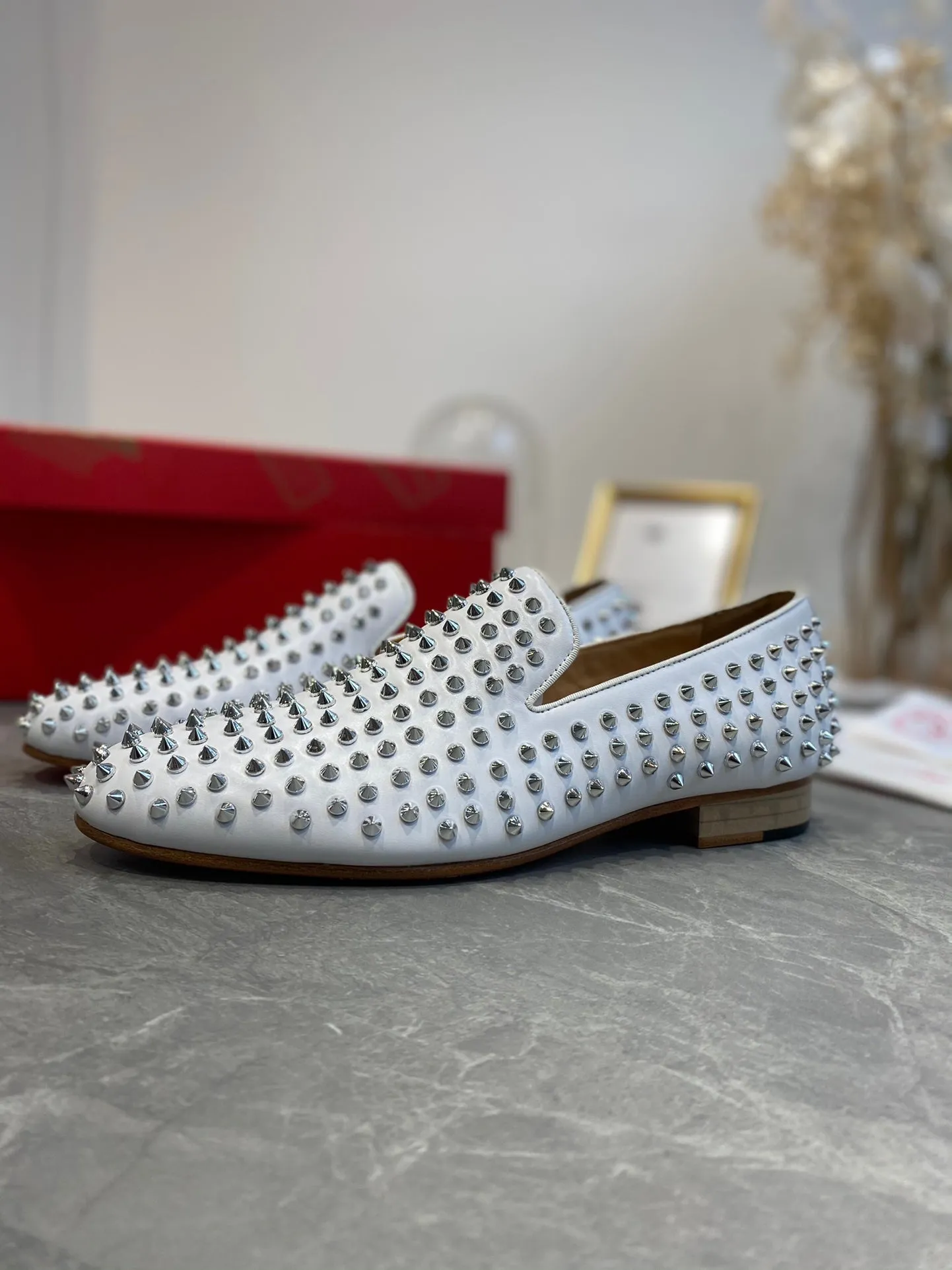 CL Dandelion Spikes Loafers Cowhide and Spikes 242406