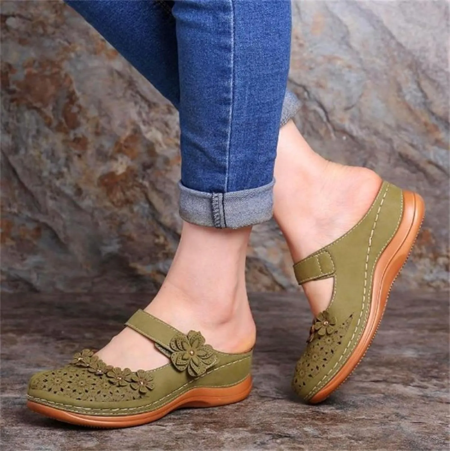 Clogs for Women Dressy Summer Closed Toe Wedge Sandals Casual Walking Shoes Hollow Out Vintage Anti Slip Slippers Flower Design Slip On Shoes