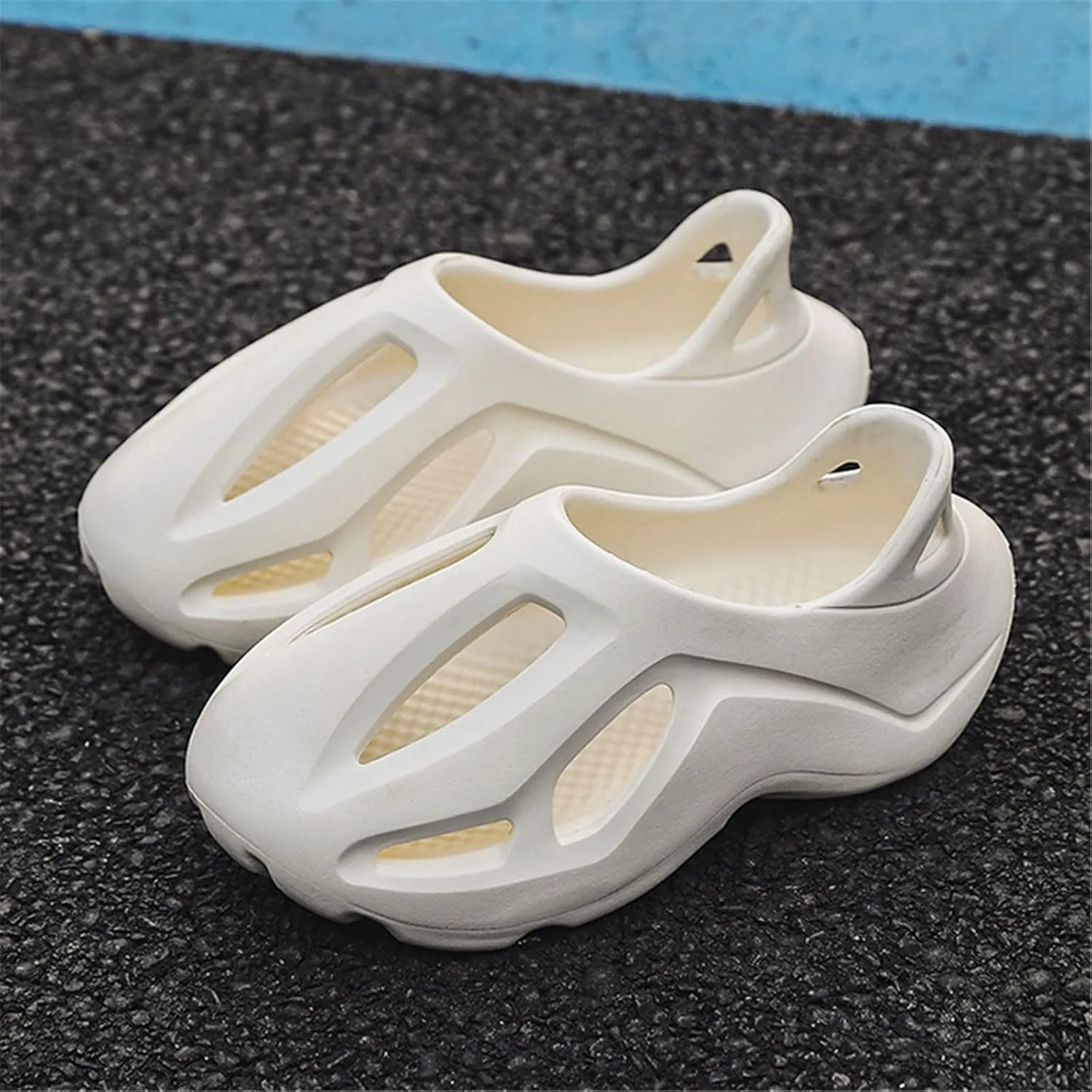 Fashion Trend foam runners for kids sneakers boys cloud slides pillow running shoes girls sandals Big kids outdoor indoor slippers Little Kids