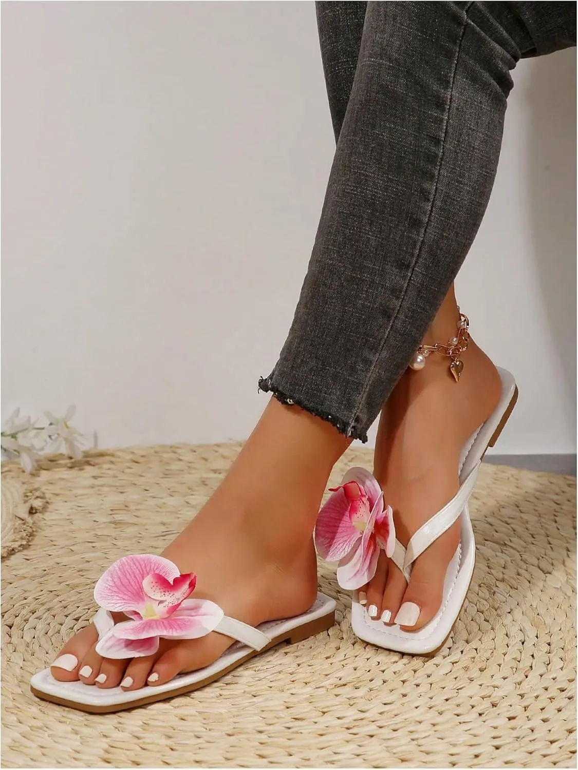GORGLITTER Women's Flower Flat Sandals Dressy Flip Flops Square Open Toe Thong Vacation Summer 2025 Slides Shoes