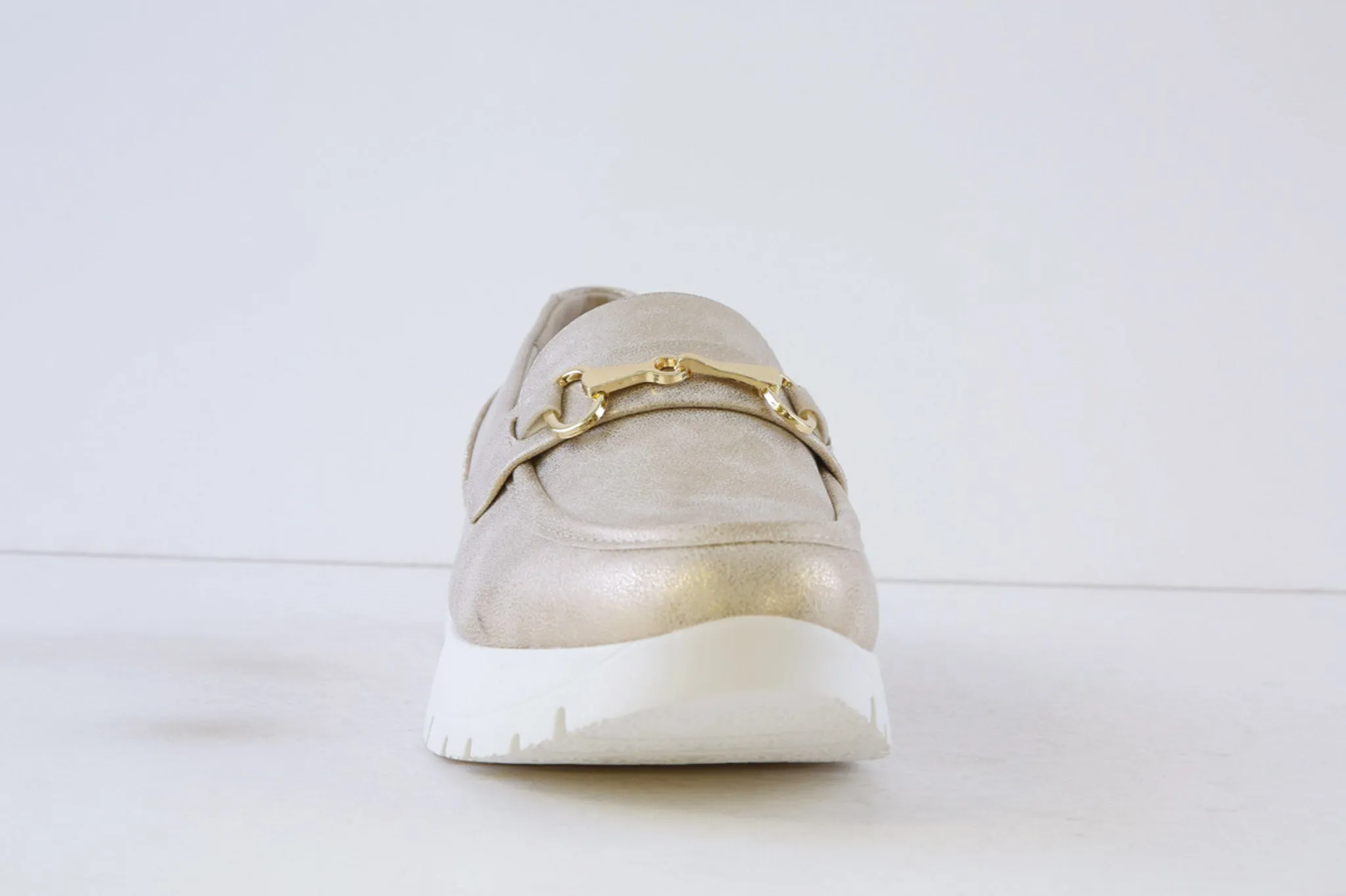 HEAVENLY FEET - FOXY SHIMMER LOW WEDGE SLIP-ON SHOE - GOLD