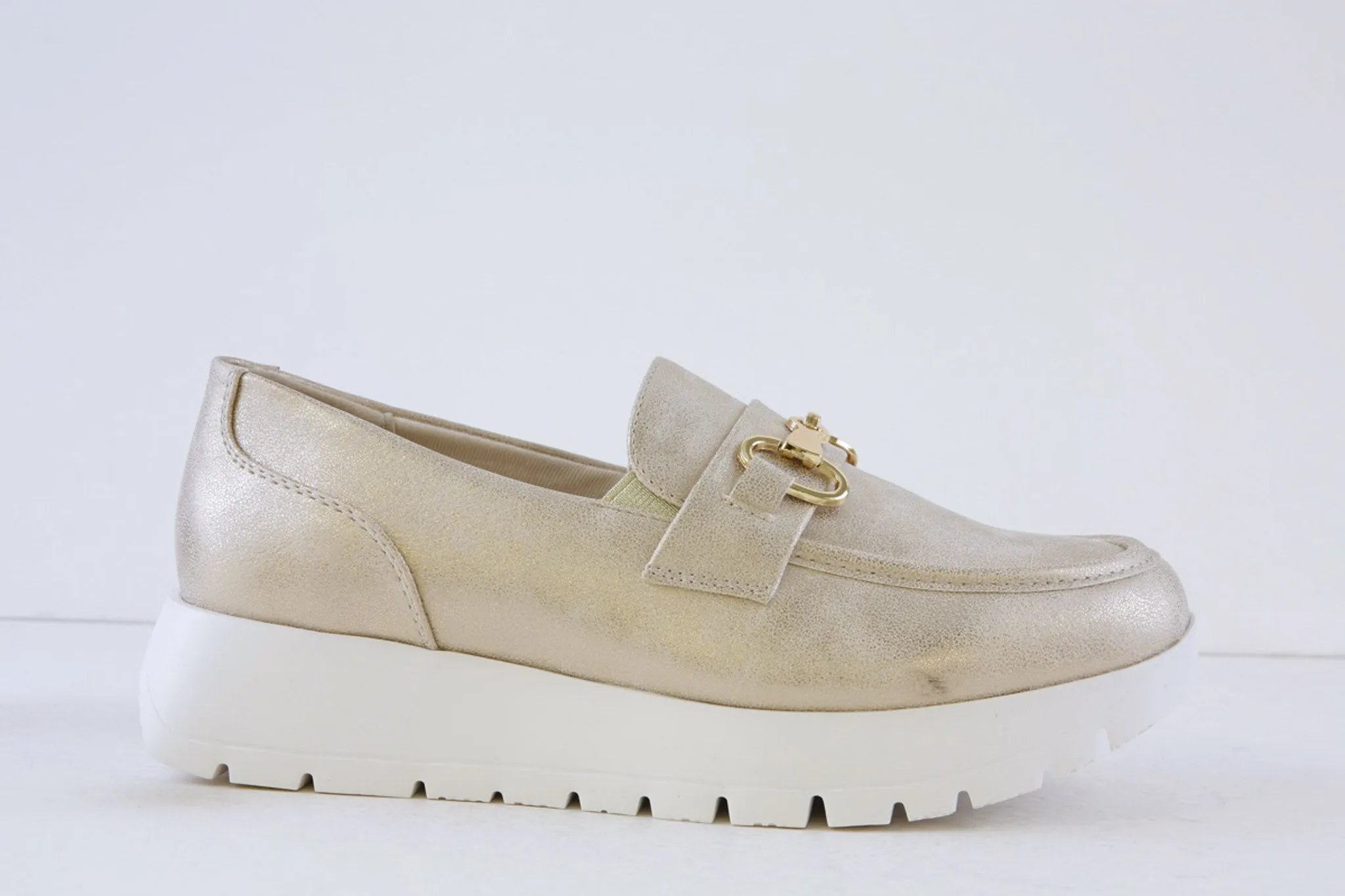 HEAVENLY FEET - FOXY SHIMMER LOW WEDGE SLIP-ON SHOE - GOLD
