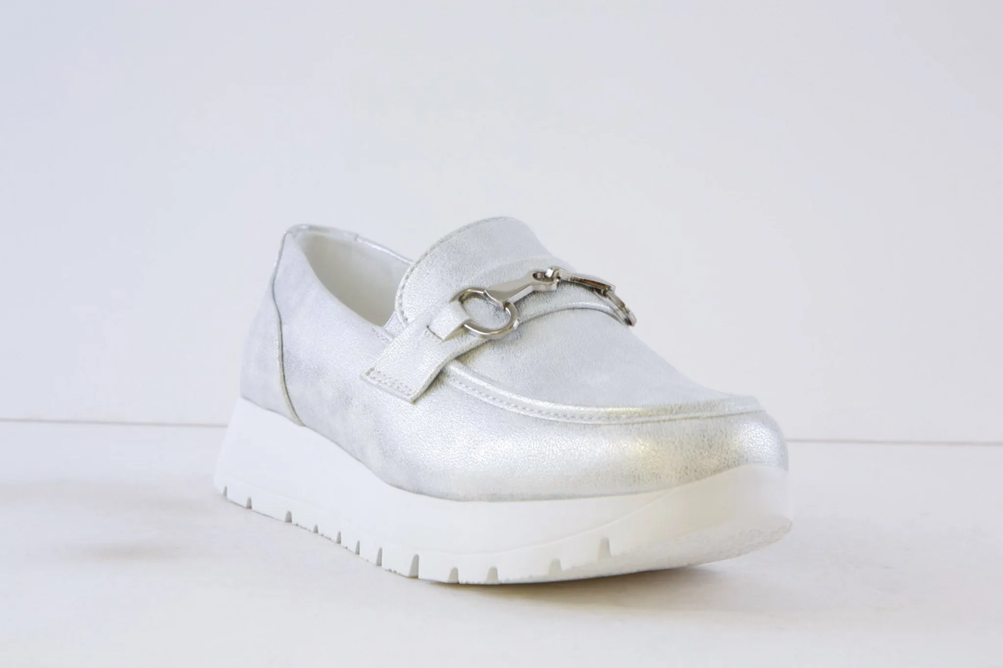 HEAVENLY FEET - FOXY SHIMMER LOW WEDGE SLIP-ON SHOE - SILVER