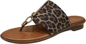 ITALIAN Shoemakers Women's Selah Thong Sandal