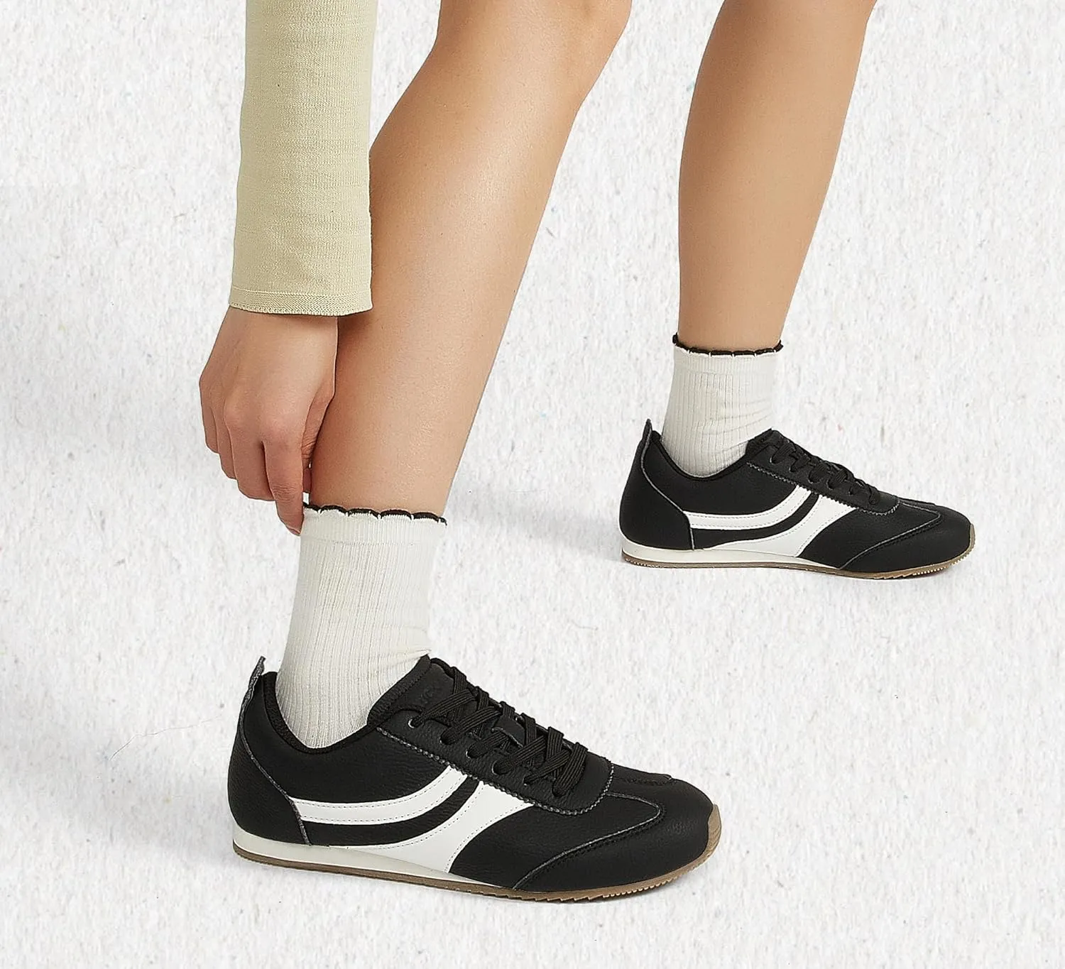 LUCKY STEP Women's Fashion Sneakers Low Profile Trending Lightweight Comfortable Casual Walking Workout Retro Athletic Low Top Tennis Shoes