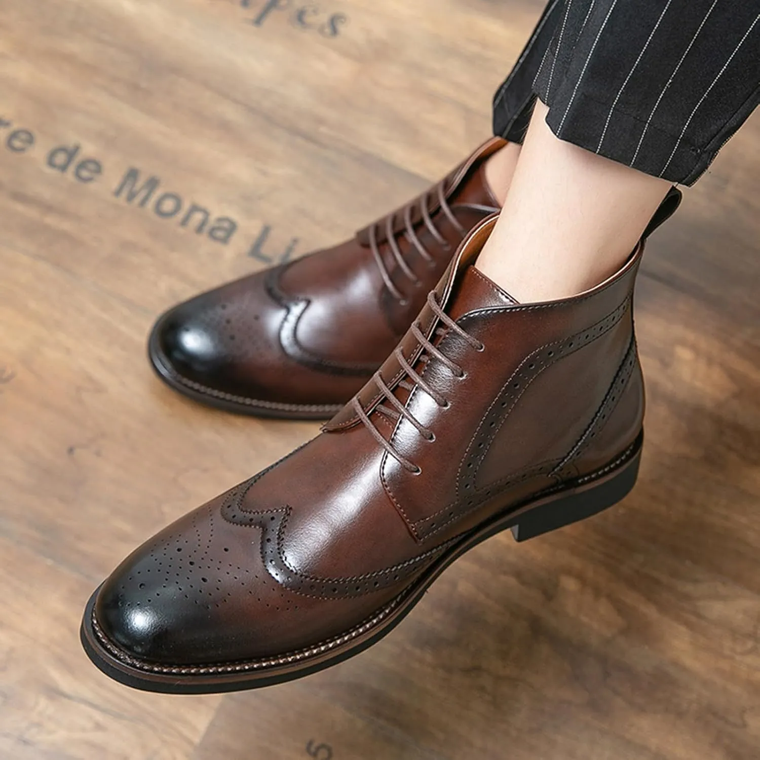 Men's Leather Wingtip Carving Lace Up Chelsea Dress Boots Fashion British Style Pointed Toe Brogue Oxford Boots Casual Business Formal Boots