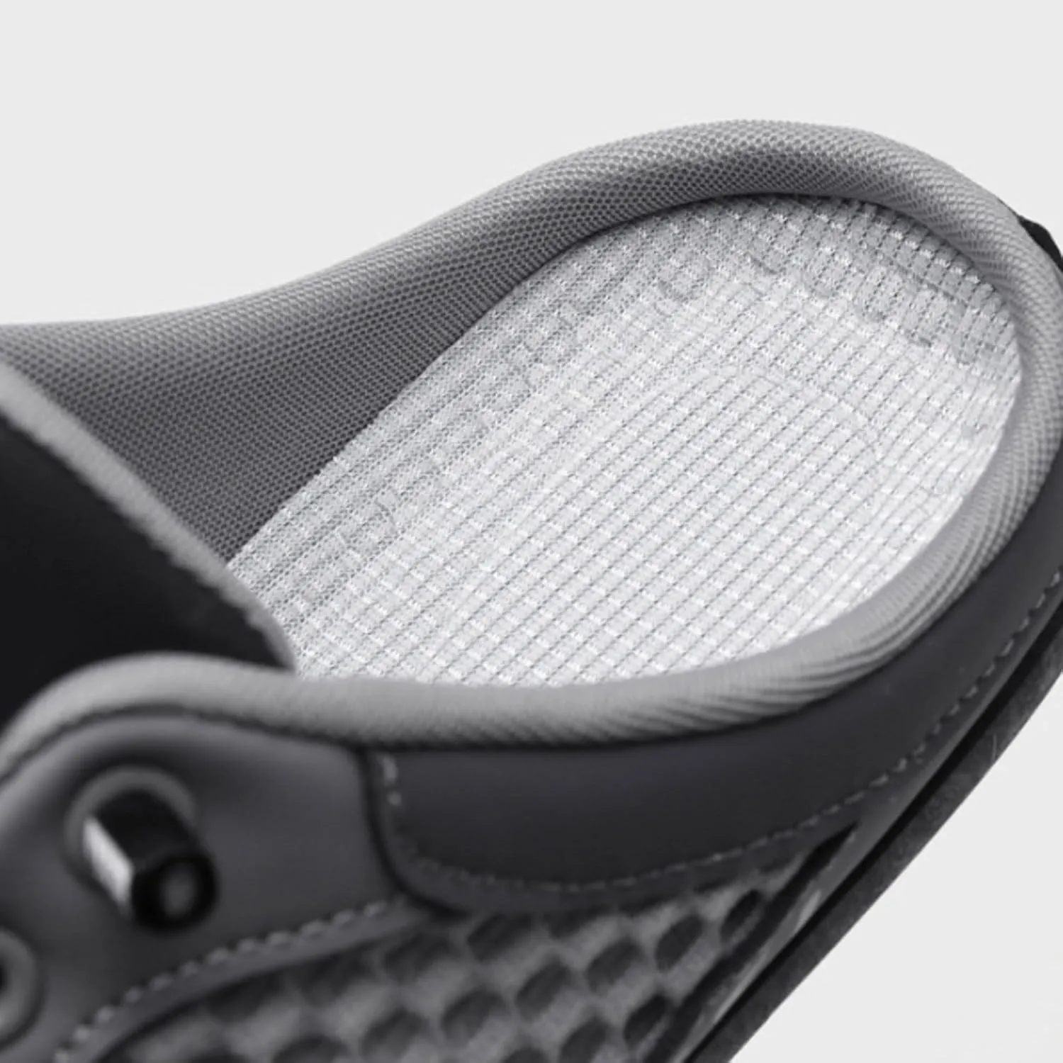 Roorsily Men's Half Cap Toe Mesh Slippers Comfortable Breathable Lazy Slip On Slippers Fashionable Outdoor Slippers