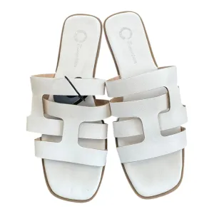 Sandals Flats By COMFORTFOAM In Cream, Size:7.5
