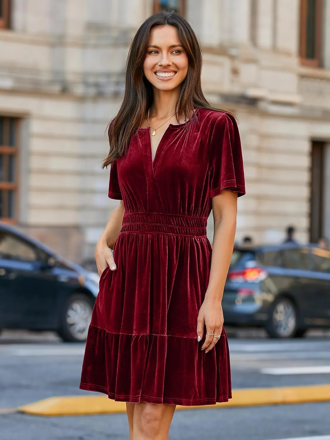 Simplee Women's 2024 Velvet Short Sleeve Cocktail Dress Winter Holiday V Neck Empire Waist Mini Party Dress with Pockets