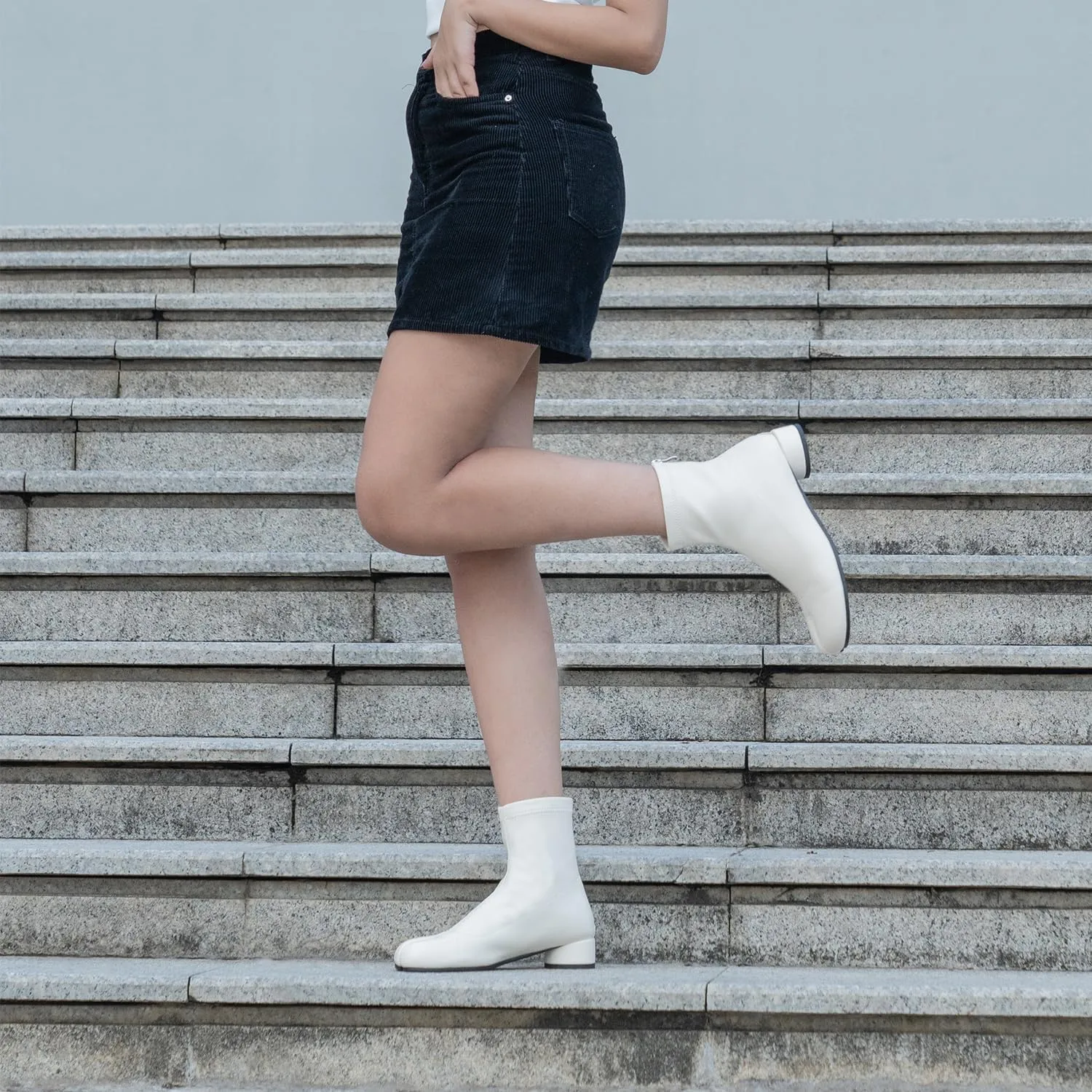 Tabi Boots Split Toe Ankle Boots for Women Japanese Ninja Shoes Low Heel Block Heels Booties Artificial Leather Boots