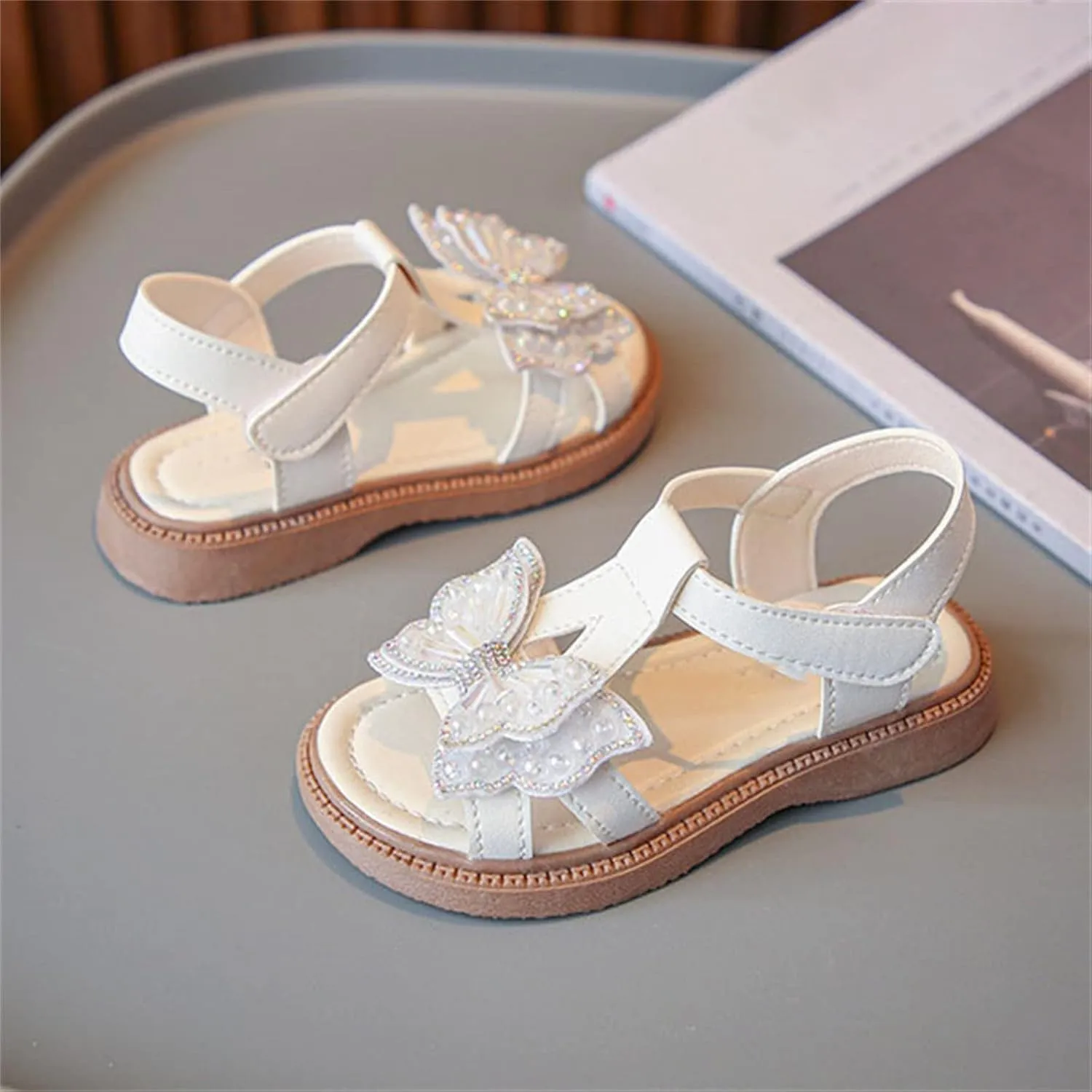 Toddler Girl's Summer 3D Rhinestone Butterfly Sandals Cute Open Toe Princess Flower Girls Party Wedding Dress Shoes