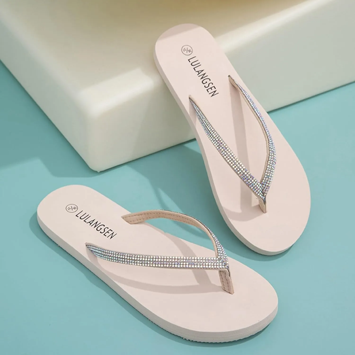 Walking Thong Comfortable Summer Beach Women's Thong Glossy Rhinestone Flat Slippers For Casual Outer Wear Beach Flip