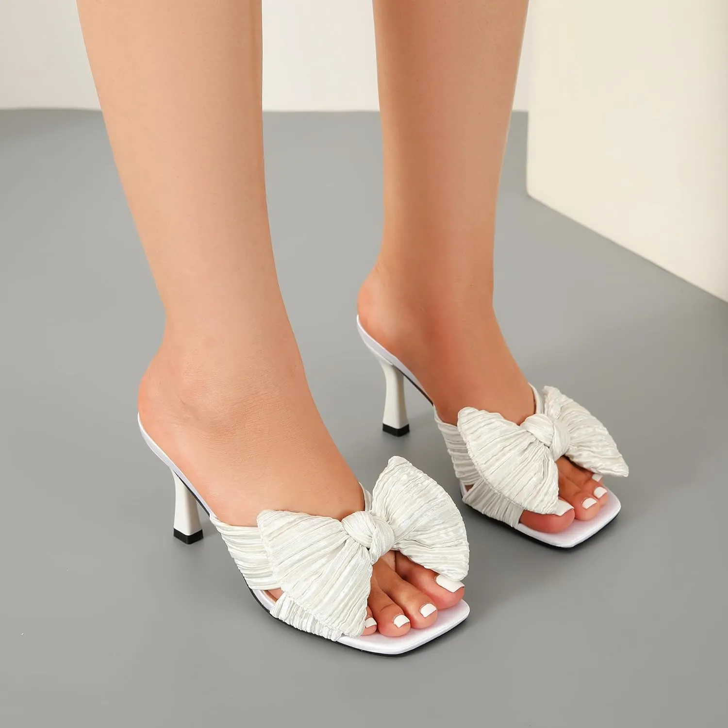 Women's Bow Knot Heeled Sandals Open Toe Low Kitten Heels Mules Sandals Slip On Pleated Wedding Bridal Party Dress Shoes
