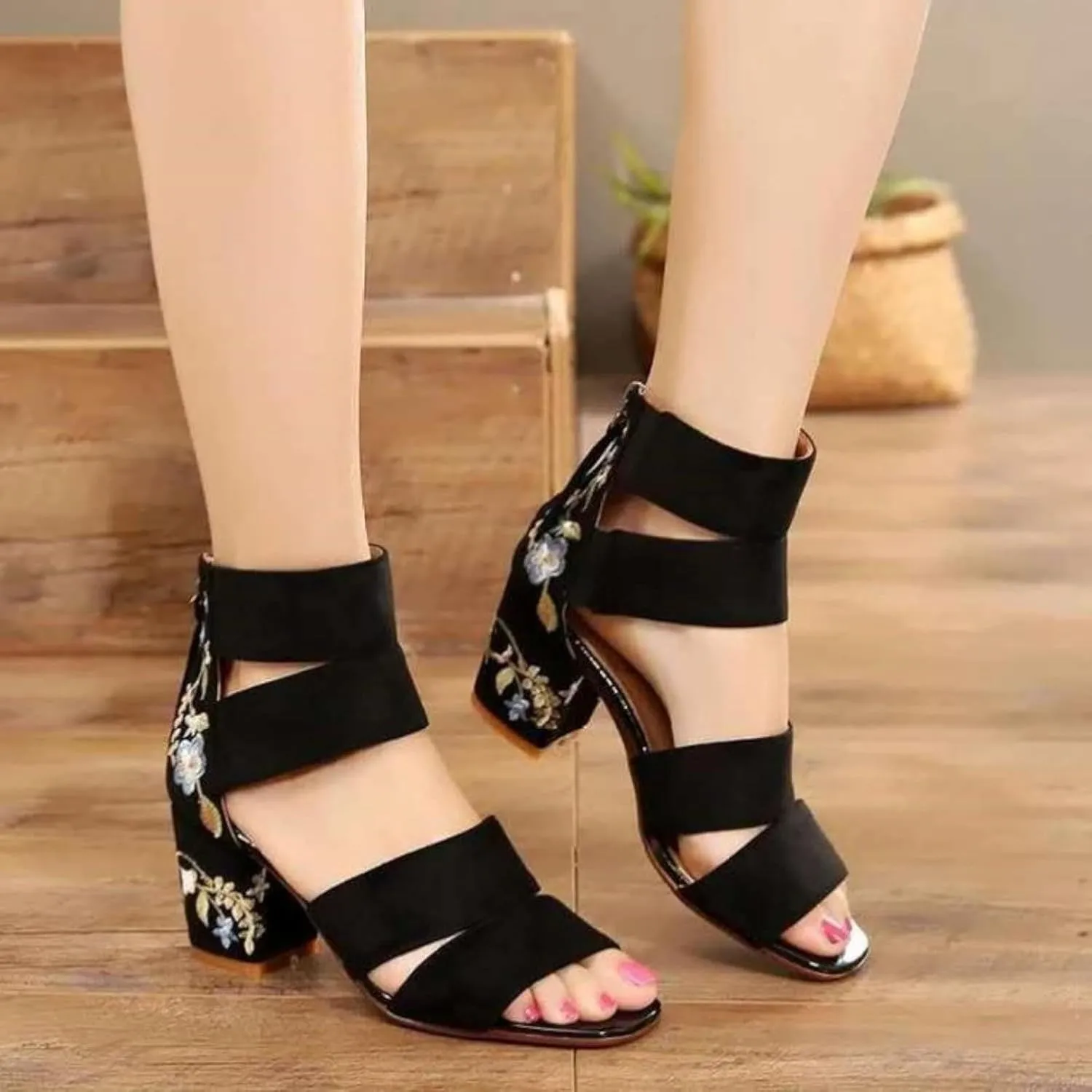 Women's Fashion Embroidered Open Toe Sandals with Ankle Zipper Daily Thick Heel Sandals